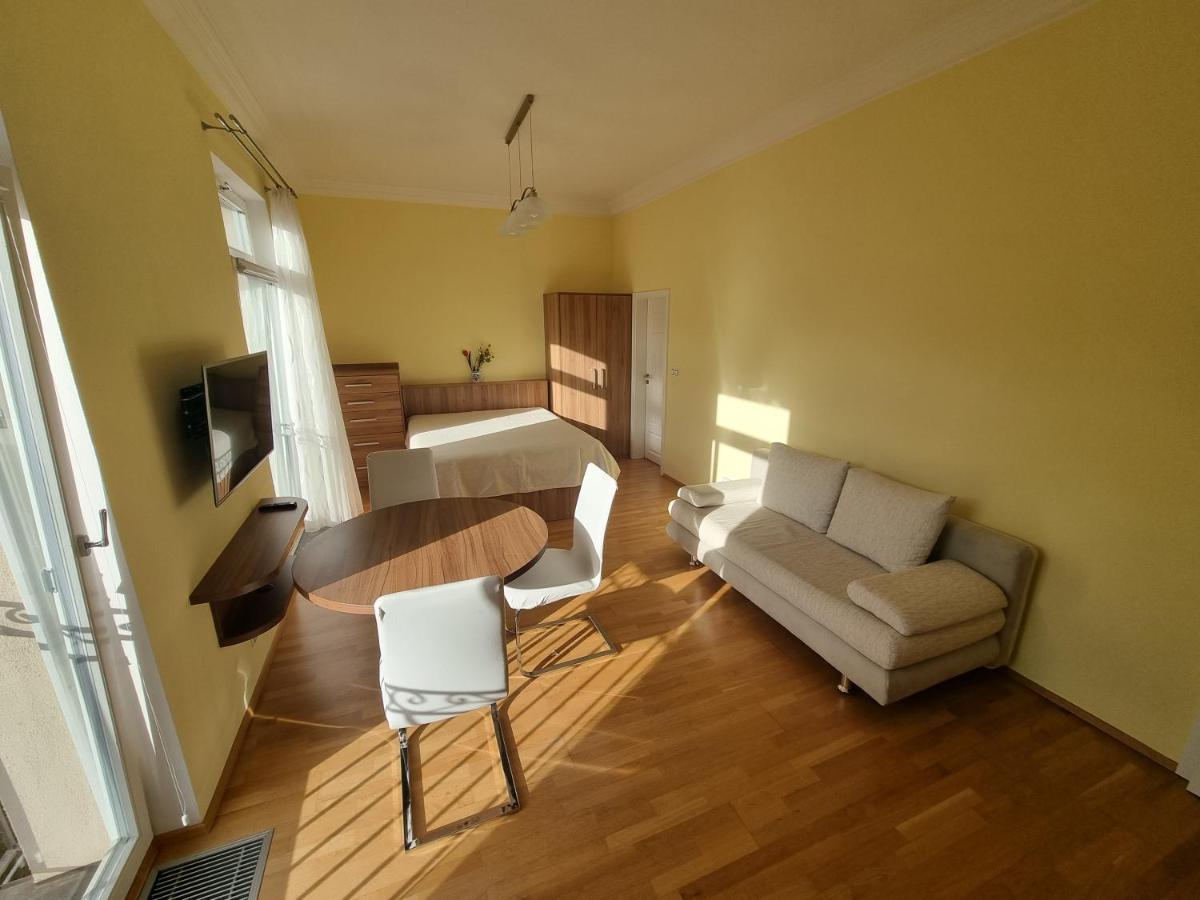 Apartman Orsten Mariańskie Łaźnie Zewnętrze zdjęcie